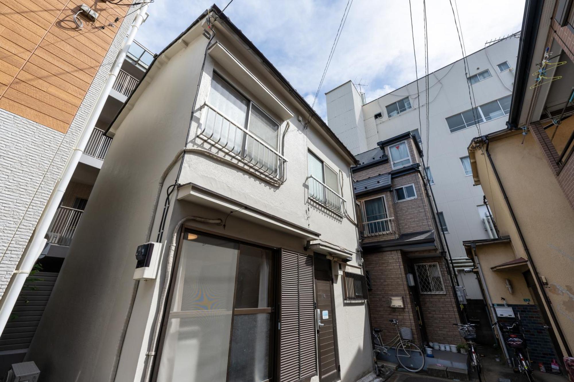 一棟貸切宿, 東京一之江ハウス6名定員, 秋葉原19分,新宿30分,Wifi有, ディズニータクシー20分3000円,駐車場ありません Tokyo Exterior photo